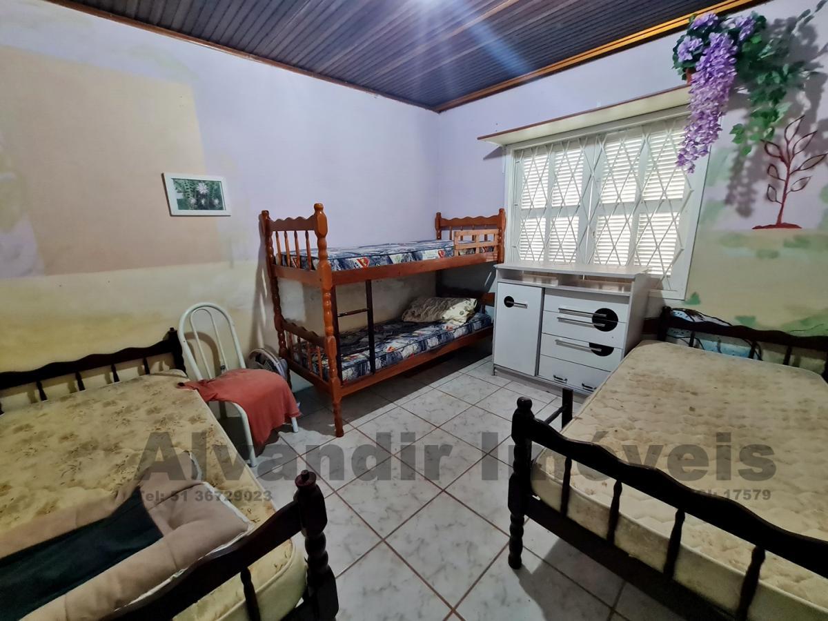 Casa à venda com 4 quartos, 600m² - Foto 4