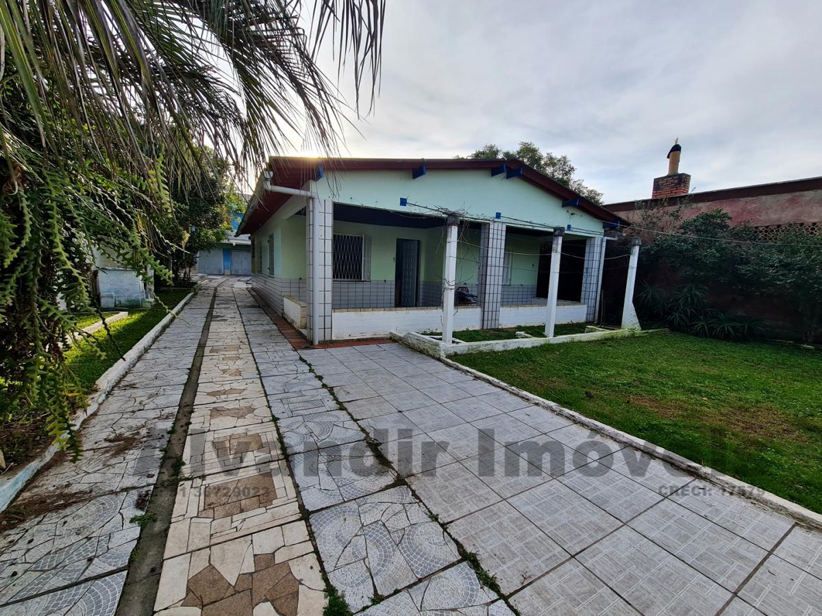 Casa à venda com 4 quartos, 600m² - Foto 1