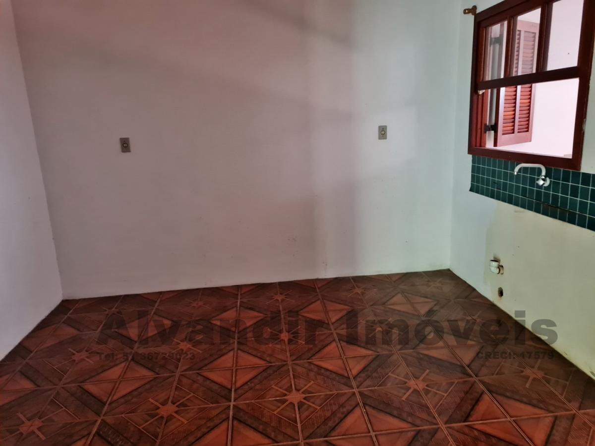 Casa à venda com 2 quartos, 480m² - Foto 4