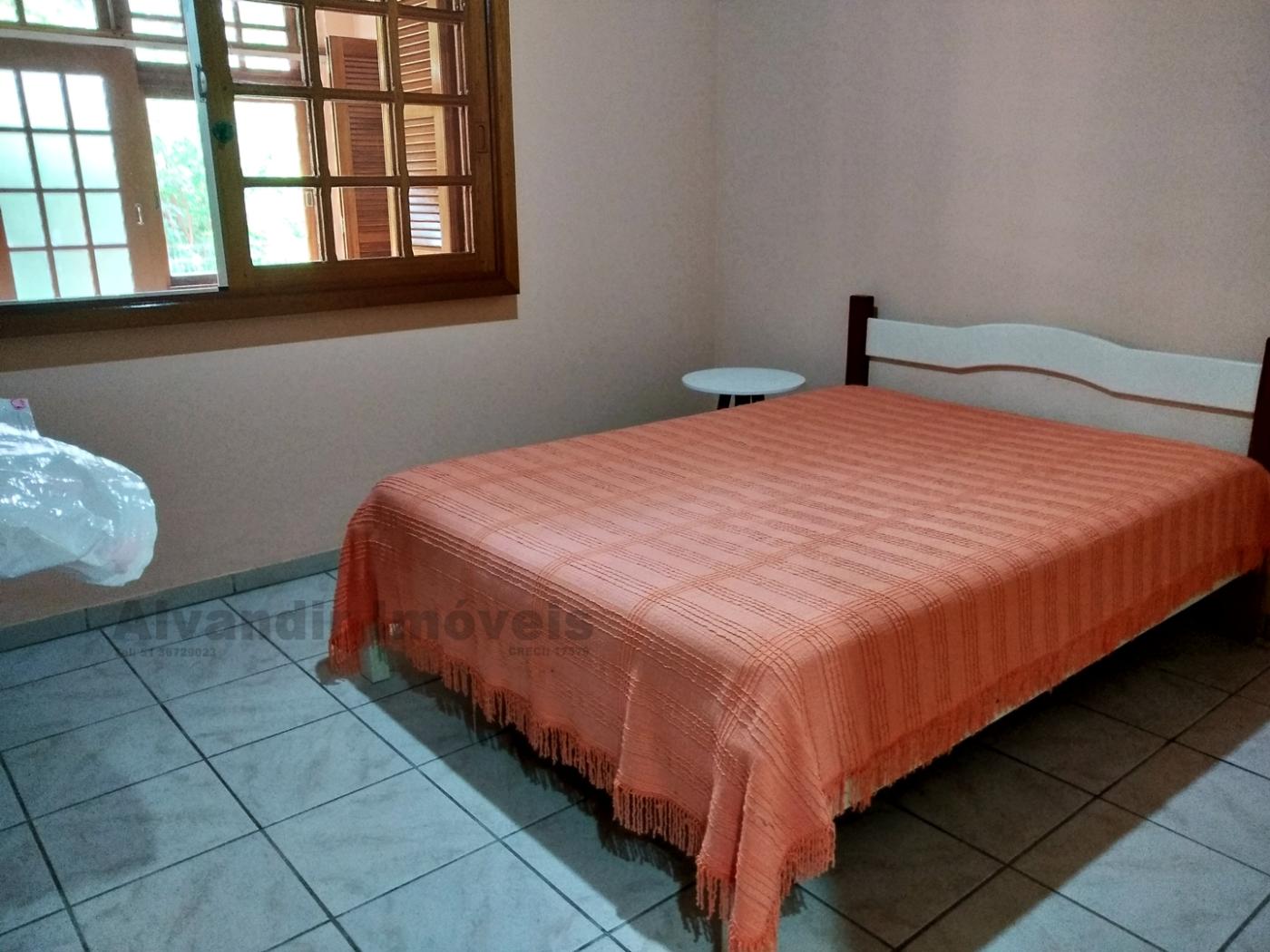 Casa à venda com 3 quartos, 650m² - Foto 6