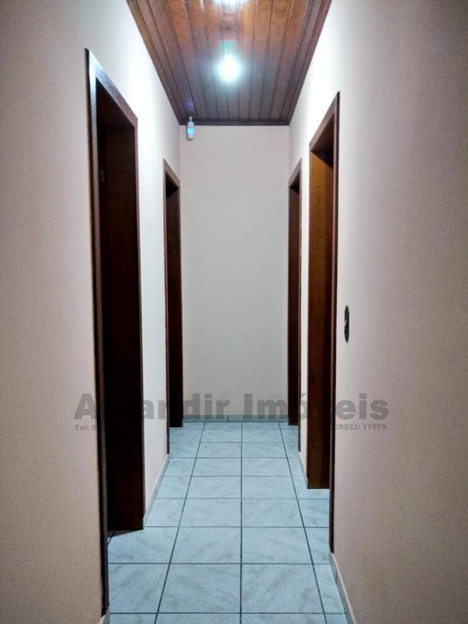 Casa à venda com 3 quartos, 650m² - Foto 9