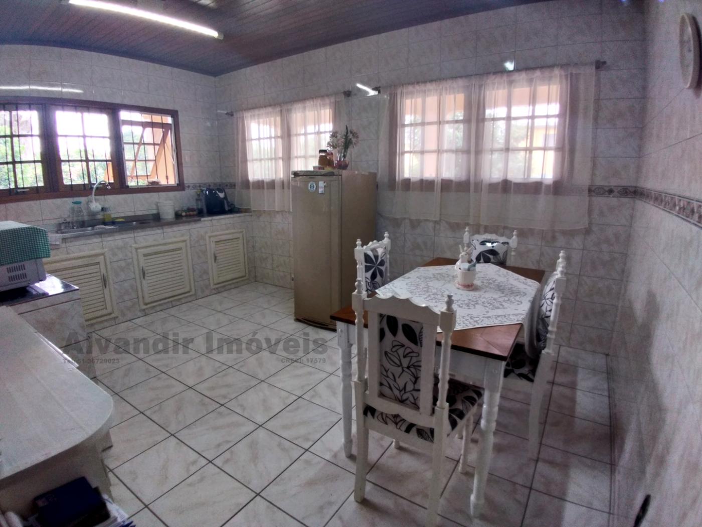 Casa à venda com 3 quartos, 650m² - Foto 28